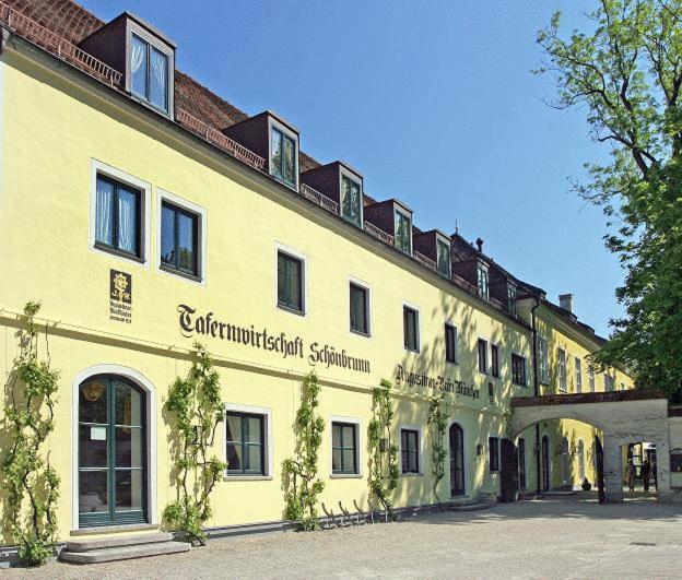 Hotel Schönbrunn Landshut Exterior foto